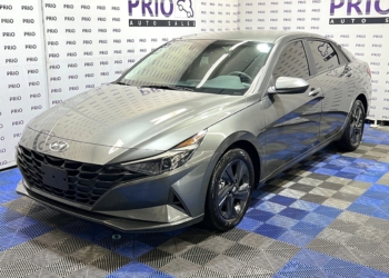 2023 Hyundai Elantra Preferred